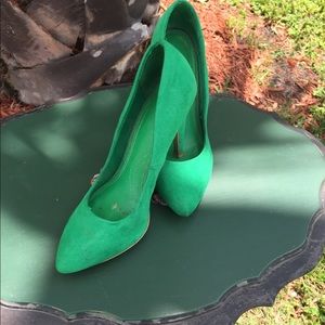 Green Zara heels!